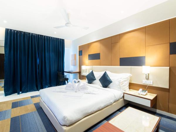 StayBird - B Suite, Business Hotel, Kharadi : photo 1 de la chambre suite premium