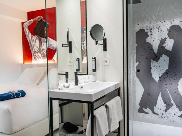 Dormirdcine Alicante : photo 2 de la chambre offre spéciale - chambre double ou lits jumeaux
