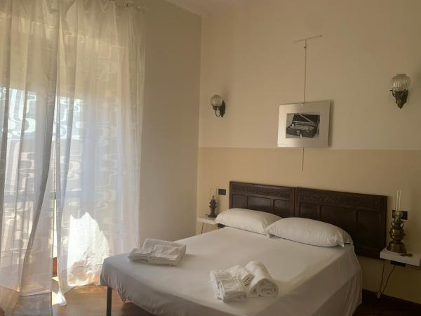 Altrove : photo 8 de la chambre chambre double avec salle de bains privative