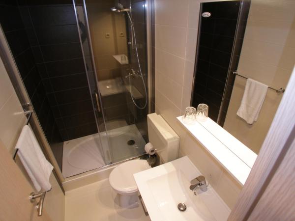 Guest House Lorenta : photo 5 de la chambre appartement 1 chambre avec balcon