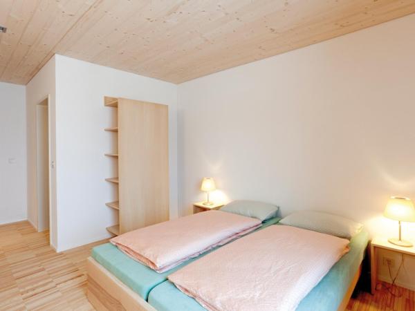 St. Moritz Youth Hostel : photo 2 de la chambre chambre simple avec douche 