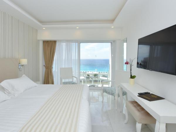 Ibiscus Hotel : photo 7 de la chambre chambre double/lits jumeaux - vue sur mer