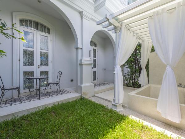 Little Nyonya Hotel : photo 10 de la chambre suite junior jardin terrasse