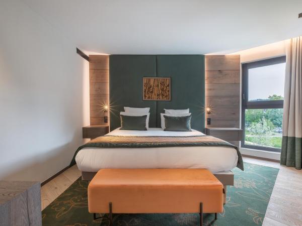 Rivage Hôtel & Spa Annecy : photo 7 de la chambre suite junior familiale avec balcon - accès gratuit au spa