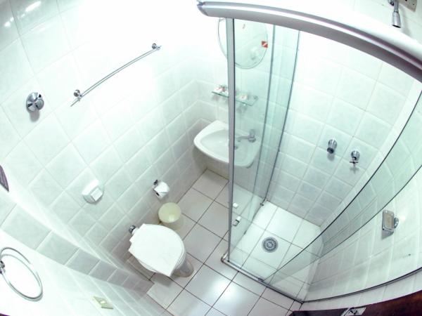 Esquina Batel - Hotel Econômico : photo 1 de la chambre chambre triple Économique