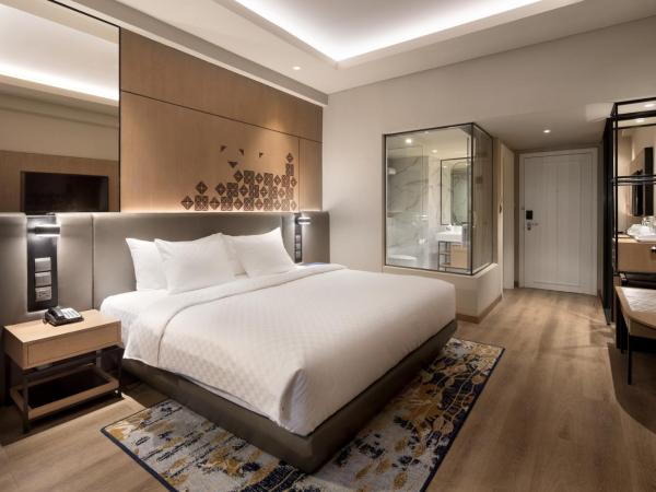 Mercure Jakarta Batavia : photo 3 de la chambre chambre supérieure lit king-size avec terrasse