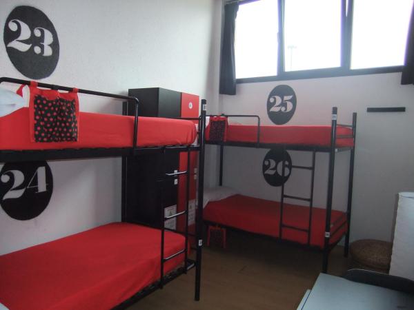Bilbao Akelarre Hostel : photo 9 de la chambre lit dans dortoir mixte de 6 lits
