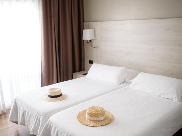 Hotel Helios Lloret : photo 2 de la chambre chambre double ou lits jumeaux