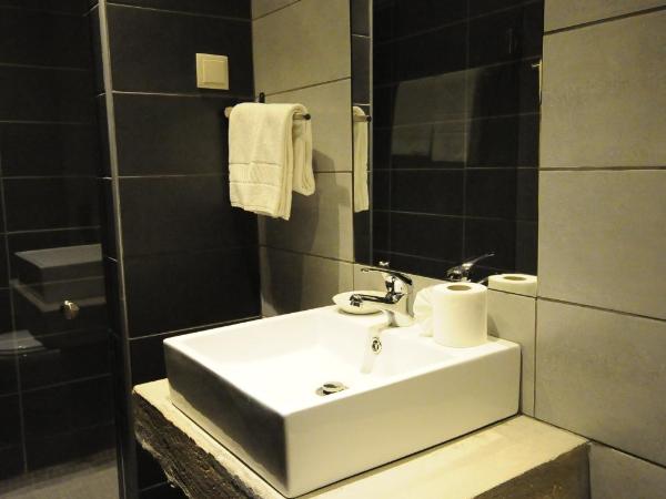 Lost & Found - Guesthouse & Suites : photo 3 de la chambre chambre lits jumeaux