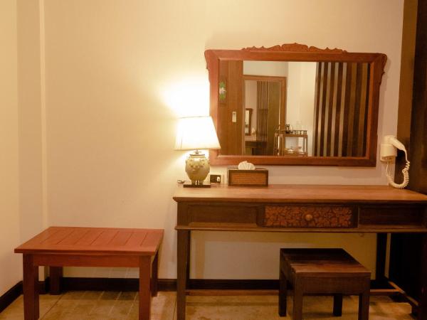 Royal River Kwai Resort and Spa -SHA Extra Plus : photo 5 de la chambre suite junior avec balcon