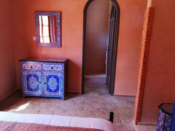 Dar Yanis : photo 4 de la chambre chambre double avec salle de bains privative