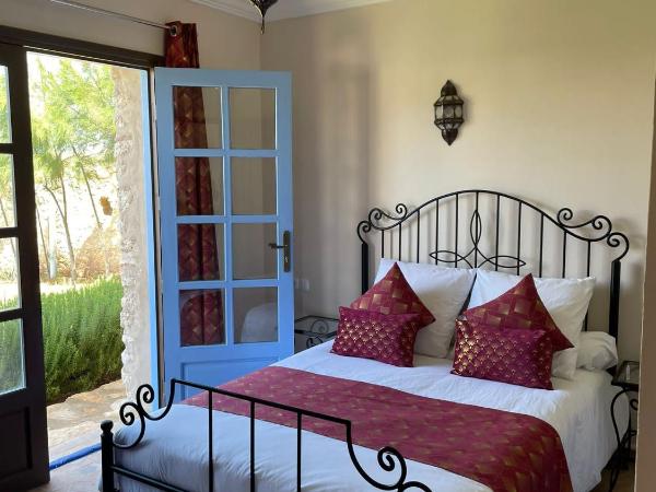 Dar Yanis : photo 4 de la chambre chambre familiale avec salle de bains privative