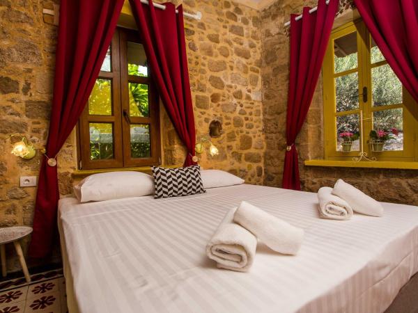 Attiki Hotel : photo 4 de la chambre chambre familiale