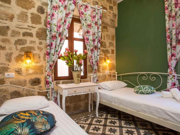 Attiki Hotel : photo 1 de la chambre chambre double