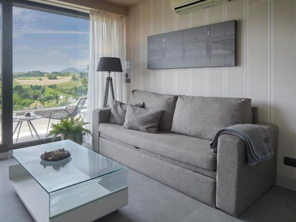 Irenaz Resort Apartamentos : photo 6 de la chambre appartement 1 chambre avec balcon