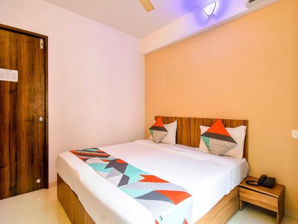 FabHotel Habitat Tingre Nagar : photo 3 de la chambre chambre deluxe