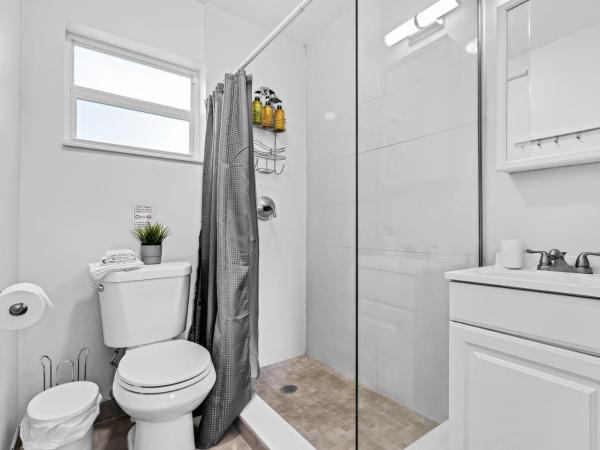 The Blue House Fort Lauderdale Airport/Cruise : photo 8 de la chambre studio lit queen-size