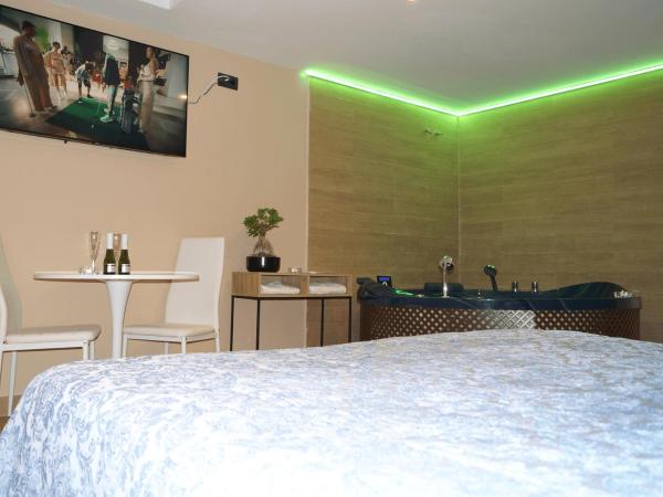 Caballero Errante : photo 8 de la chambre chambre lit queen-size avec baignoire spa