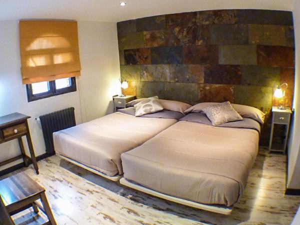 Green Peaks B&B Country House Alojamiento Rural : photo 3 de la chambre chambre lits jumeaux