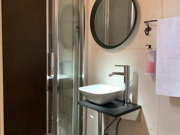 QuimPecável : photo 1 de la chambre chambre double avec salle de bains privative