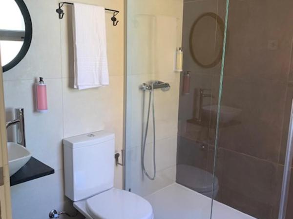 QuimPecável : photo 5 de la chambre chambre double avec salle de bains privative