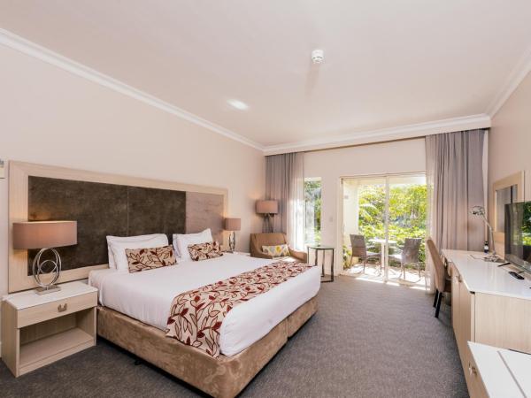 Joondalup Resort : photo 2 de la chambre chambre lit king-size - vue sur jardin