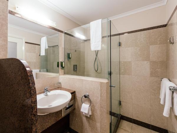 Joondalup Resort : photo 5 de la chambre chambre lits jumeaux - vue sur jardin