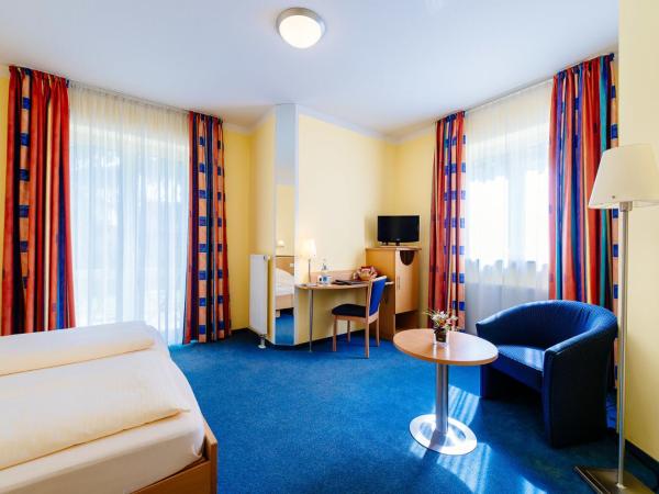 Hotel Graf Lehndorff zur Messe : photo 2 de la chambre chambre double