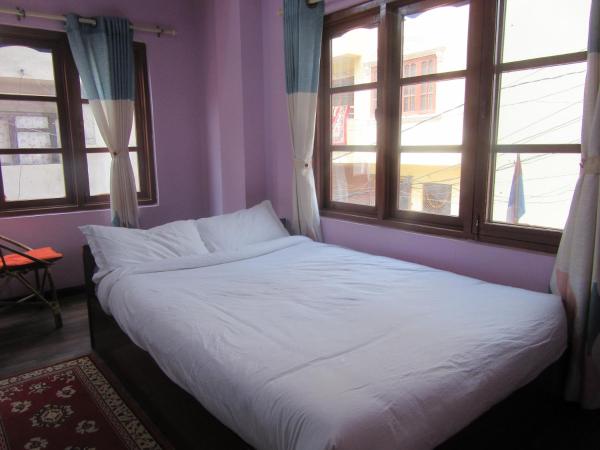 STUPA VIEW INN : photo 8 de la chambre chambre double avec balcon