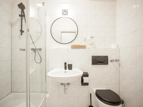 TM Hotel Düsseldorf : photo 1 de la chambre chambre double standard