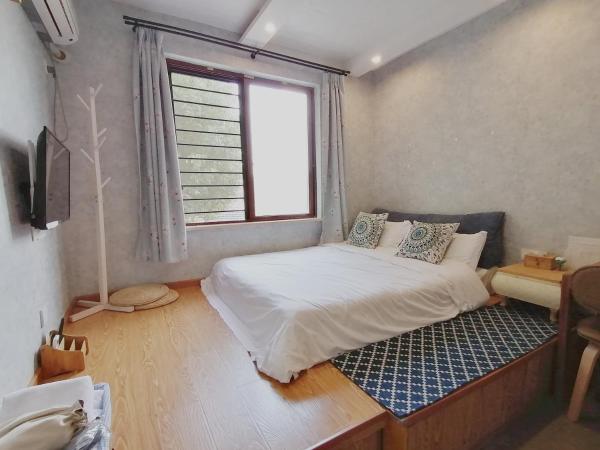 Hangzhou Citynest Music B&B 杭州栖息地音乐桌游民宿 : photo 3 de la chambre chambre double avec salle de bains privative