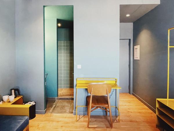 Esqina Cosmopolitan Lodge : photo 4 de la chambre chambre double ou lits jumeaux premium - vue sur ville