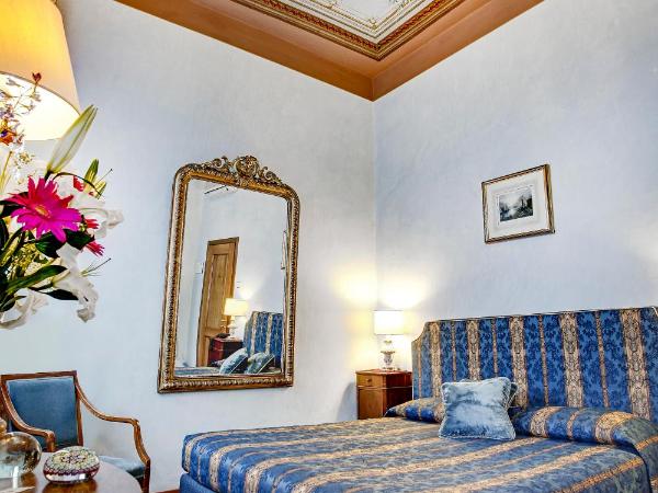 Palazzo Schiavoni Residenza d'epoca & Suite-Apartments : photo 4 de la chambre suite familiale 2 chambres