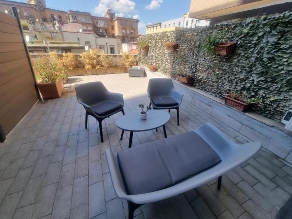 De Gasperi 55 : photo 4 de la chambre chambre double supérieure avec terrasse - vue sur ville