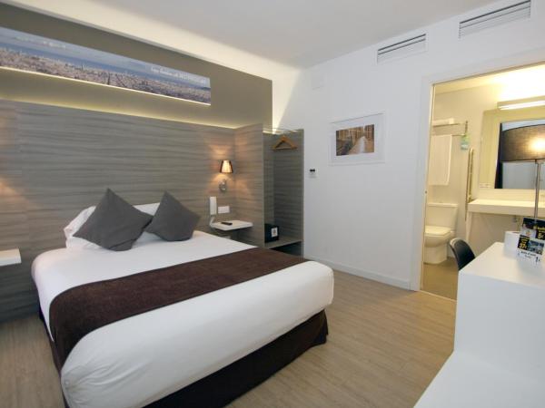 Hotel BESTPRICE Diagonal : photo 4 de la chambre chambre deluxe double ou lits jumeaux