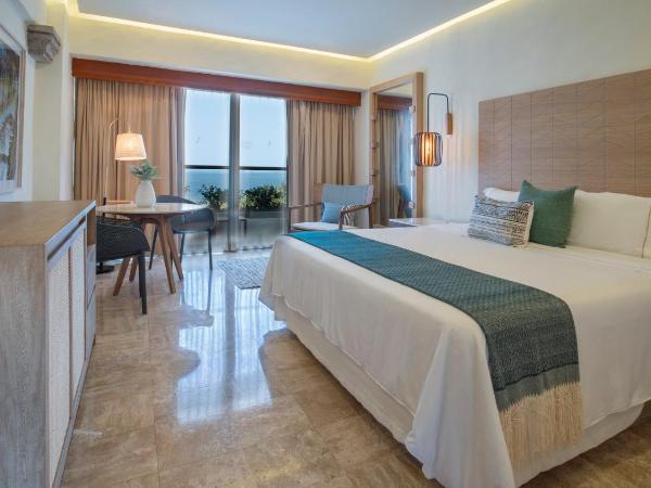 Fiesta Americana Puerto Vallarta All Inclusive & Spa : photo 6 de la chambre chambre lit king-size de luxe - vue sur océan