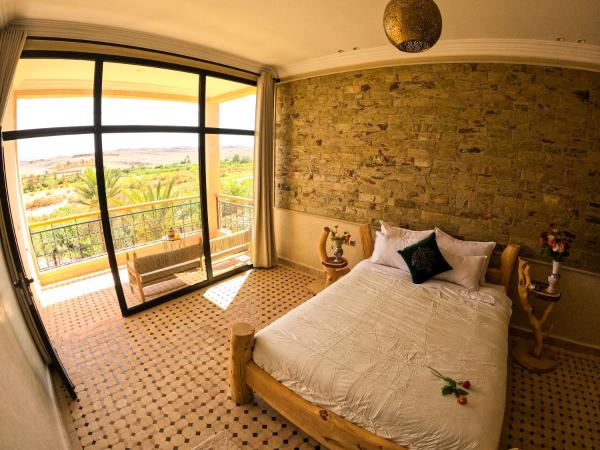 kasbah yu palace : photo 4 de la chambre chambre double - vue sur piscine