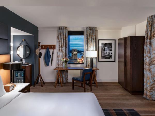 Hotel Theodore : photo 2 de la chambre suite