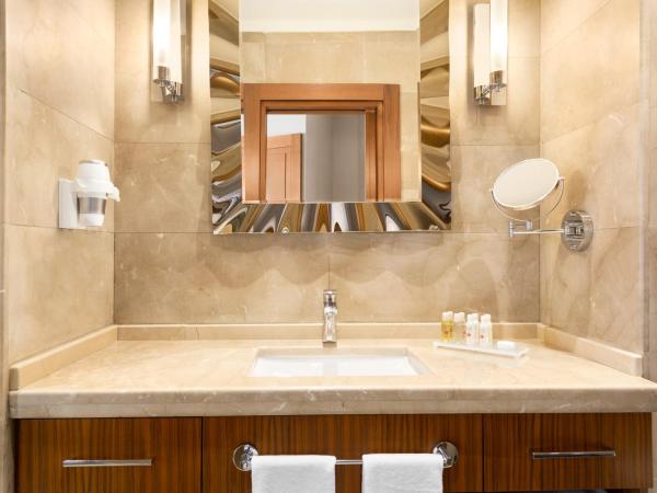 Days Hotel by Wyndham Istanbul Maltepe : photo 5 de la chambre chambre familiale avec 1 lit double et 1 lit simple - vue sur mer