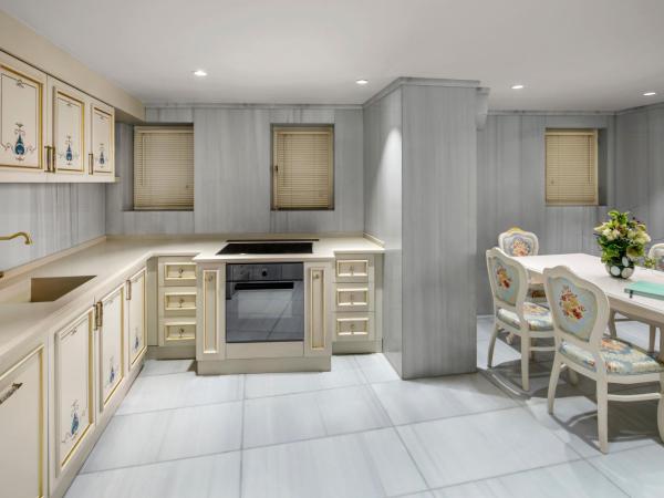 AJWA Sultanahmet - Preferred Hotels LVX Collection : photo 1 de la chambre manoir de luxe 4 chambres - annexe