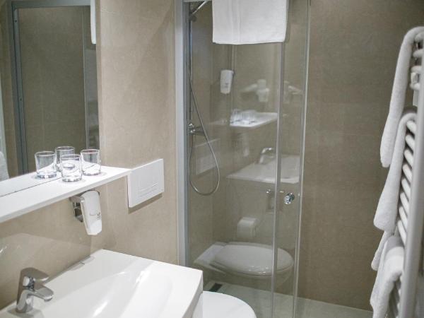 Villa Basileia Riverside : photo 3 de la chambre chambre double supérieure avec terrasse