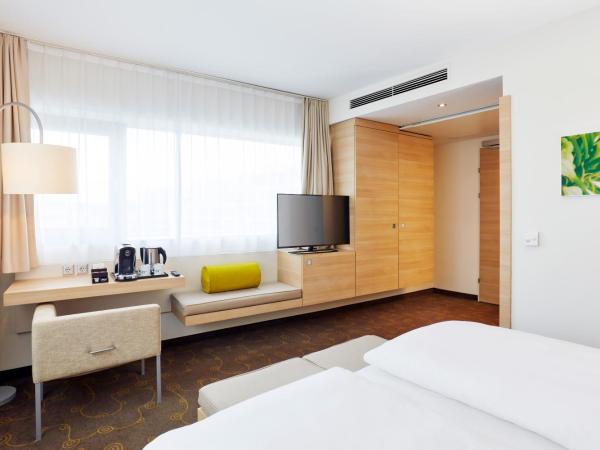 H+ Hotel Salzburg : photo 2 de la chambre chambre double supérieure