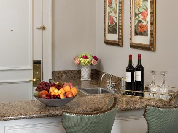 Warwick Melrose Hotel : photo 6 de la chambre suite deluxe