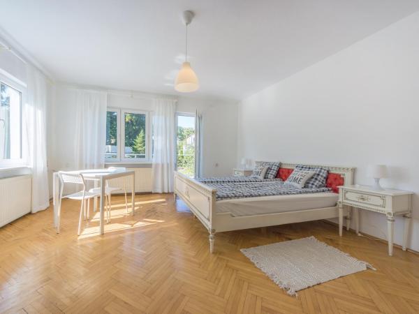 House Managers - Vintage Sopot : photo 4 de la chambre chalet supérieur