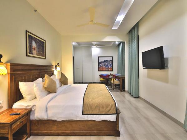 RUDRA VILAS - A Royal Heritage Hotel : photo 1 de la chambre suite lit queen-size