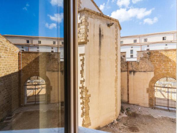 Khalisah : photo 5 de la chambre suite junior avec balcon