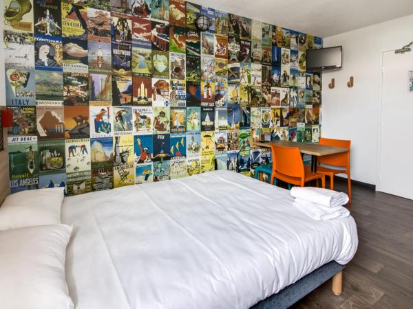 HotelF1 Bourges Le Subdray : photo 3 de la chambre chambre double cabrio avec salle de bains