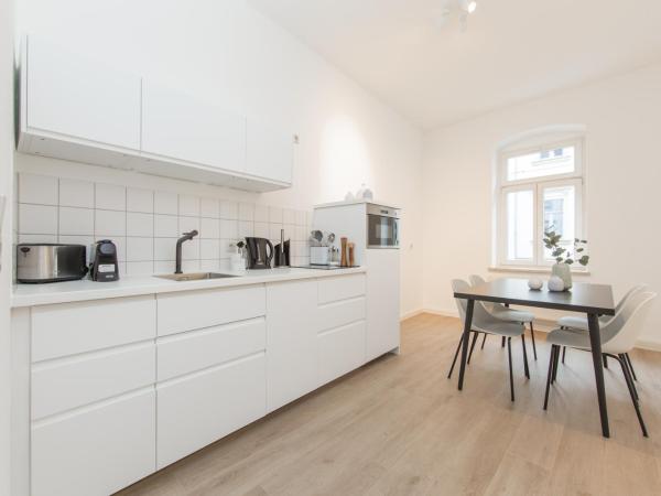 limehome Dresden Jordanstraße : photo 4 de la chambre suite 2 chambres avec balcon