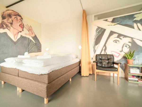 Pink Flamingo Boutique Hostel : photo 6 de la chambre chambre double deluxe avec balcon