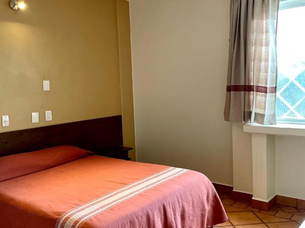 HOTEL BUGAMBILIAS : photo 2 de la chambre grande chambre simple